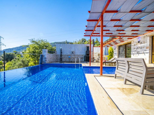  gece  -  Kasım
  | Kalkan İslamlar Balayı Villası: Taş ve Ahşabın Romantik Uyumu